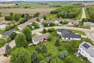 605 Prairie Hills Dr, Ridgeville, WI 53533 - Photo 61