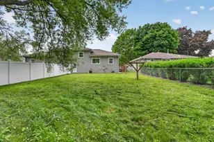 203 Fairview Ct, Waunakee, WI 53597 - Photo 21