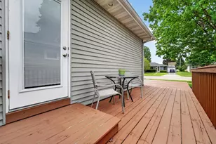 203 Fairview Ct, Waunakee, WI 53597 - Photo 19