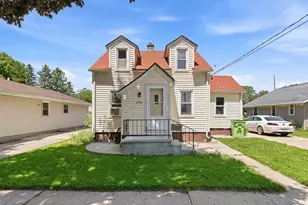 200 Hamilton St, Beaver Dam, WI 53916 - Photo 1