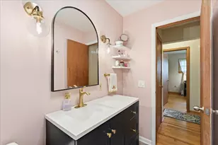 2009 Portage Rd, Madison, WI 53704 - Photo 19