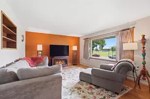 2009 Portage Rd, Madison, WI 53704 - Photo 5