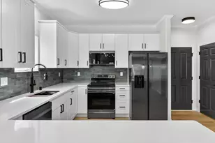 8141 Blakton Rd, Madison, WI 53719 - Photo 5