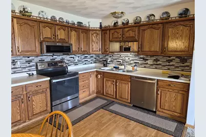 812 Pattee Drive, Waupun, WI 53963 - Photo 7