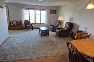812 Pattee Dr, Waupun, WI 53963 - Photo 5