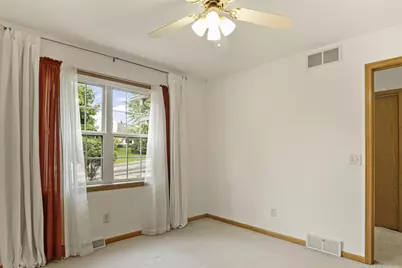 544 Berwick Drive, Sun Prairie, WI 53590 - Photo 17