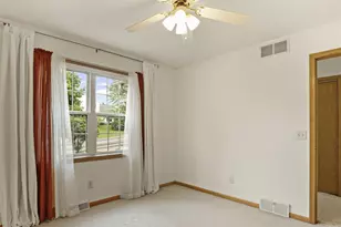 544 Berwick Dr, Sun Prairie, WI 53590 - Photo 17