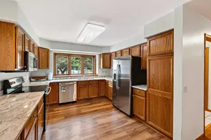 170 Saratoga Cir, Oregon, WI 53575 - Photo 9