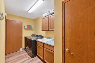 170 Saratoga Cir, Oregon, WI 53575 - Photo 29
