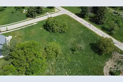 2810 Arbor Ridge Way, Janesville, WI 53548 - Photo 7