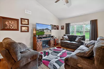 4555 Golf Drive, Windsor, WI 53598 - Photo 9