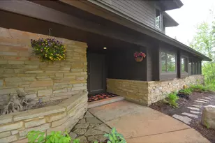 4105 Keewatin Trail, Verona, WI 53593 - Photo 3