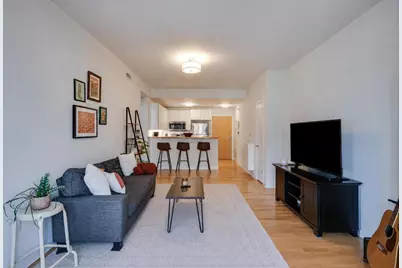 360 W Washington Avenue #712, Madison, WI 53703 - Photo 5