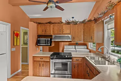 3310 Lincoln Street, Wisconsin Rapids, WI 54494 - Photo 13