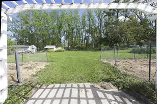 304 Tenth Ave St, Baraboo, WI 53913 - Photo 29