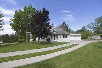 304 Tenth Ave Street, Baraboo, WI 53913 - Photo 3