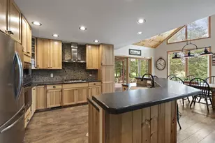 306 Lake Shore Dr, Wisconsin Dells, WI 53965 - Photo 3