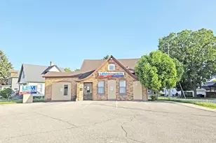 612 N Church St, Watertown, WI 53098 - Photo 1
