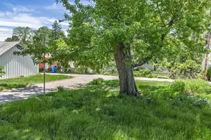 426 4th St, Baraboo, WI 53913 - Photo 21
