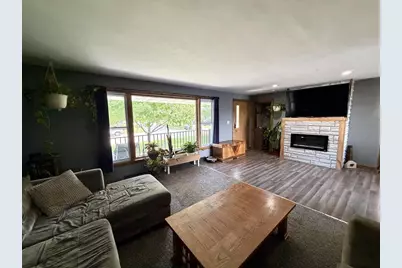 559 Summit Avenue, Monticello, WI 53570 - Photo 7