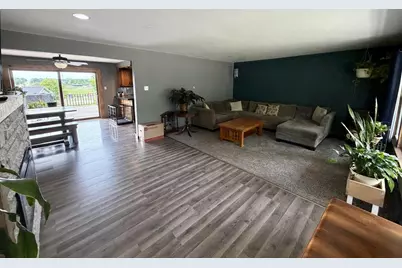 559 Summit Avenue, Monticello, WI 53570 - Photo 5