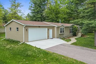 148 Cliffside Dr, Lake Delton, WI 53965 - Photo 1