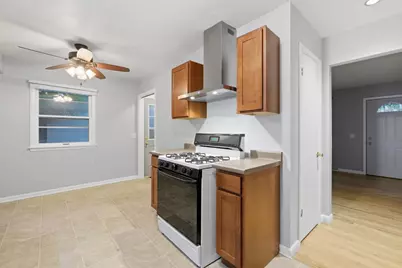 4234 Portland Parkway, Madison, WI 53714 - Photo 15