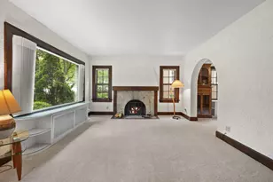 1122 Spaight St, Madison, WI 53703 - Photo 5