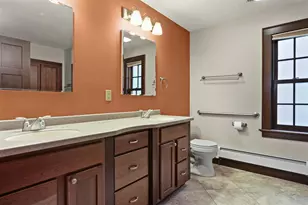 1122 Spaight St, Madison, WI 53703 - Photo 25