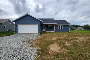 125 Pine Tree Ln, Darien, WI 53114 - Photo 1