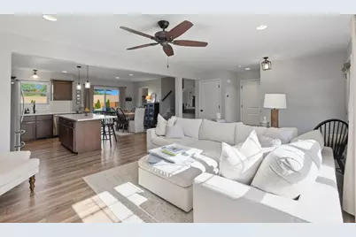 4723 Catalina Parkway, Madison, WI 53558 - Photo 7