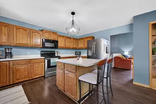 7129 Dorf View Ct, Sauk City, WI 53583 - Photo 9