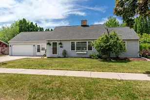 1433 Greenwich Ln, Janesville, WI 53545 - Photo 41