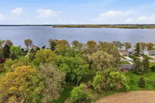 2029 Skyline Dr, Stoughton, WI 53589 - Photo 5