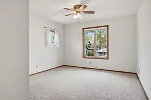 2029 Skyline Dr, Stoughton, WI 53589 - Photo 79