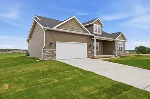 166 S 8th Street, Janesville, WI 53536 - Photo 3