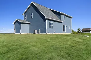 N6220 Blarney Stone Dr, Albany, WI 53502 - Photo 7