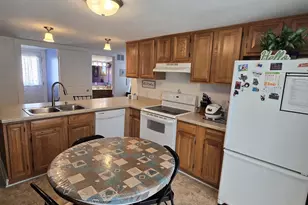 412 N Chatham St, Janesville, WI 53548 - Photo 9