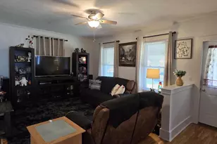 412 N Chatham St, Janesville, WI 53548 - Photo 3