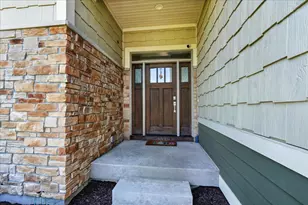 9025 Royal Oaks Cir, Verona, WI 53593 - Photo 3