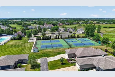 9025 Royal Oaks Circle, Verona, WI 53593 - Photo 55