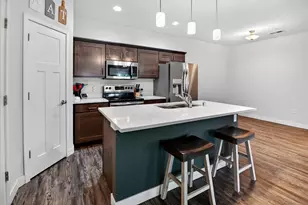 1949 N Windsor Ave, Cottage Grove, WI 53527 - Photo 11