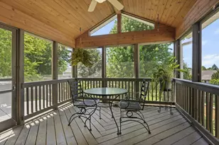422 Bailey Dr, Madison, WI 53718 - Photo 37