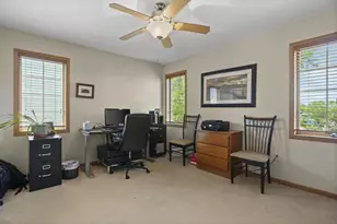 422 Bailey Dr, Madison, WI 53718 - Photo 15