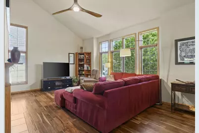 422 Bailey Drive, Madison, WI 53718 - Photo 7