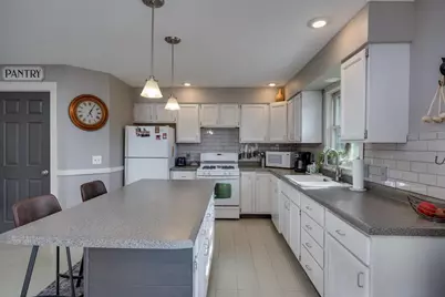 5909 N Violet View Drive, Milton, WI 53563 - Photo 9