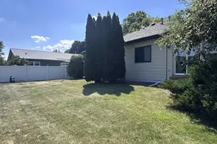 2426 N Sumac Dr, Janesville, WI 53545 - Photo 43