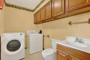 2113 Yorkshire Dr, Beloit, WI 53511 - Photo 17