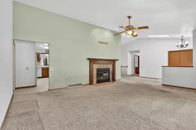 2113 Yorkshire Drive, Beloit, WI 53511 - Photo 7