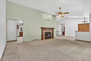 2113 Yorkshire Dr, Beloit, WI 53511 - Photo 7